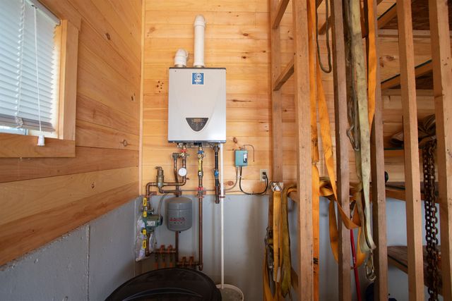 3 Cross Road, Cabot, VT 05647