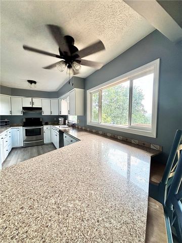 69 Leatherwood Drive, Holiday Island, AR 72631