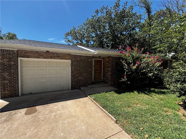 69 Leatherwood Drive, Holiday Island, AR 72631