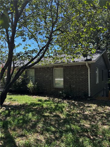 69 Leatherwood Drive, Holiday Island, AR 72631