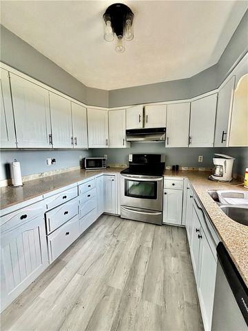 69 Leatherwood Drive, Holiday Island, AR 72631