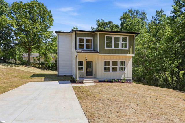 26 Queen Street, Fountain Inn, SC 29644