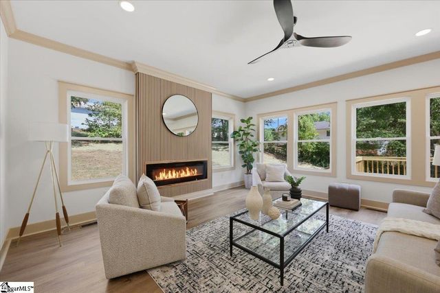 26 Queen Street, Fountain Inn, SC 29644