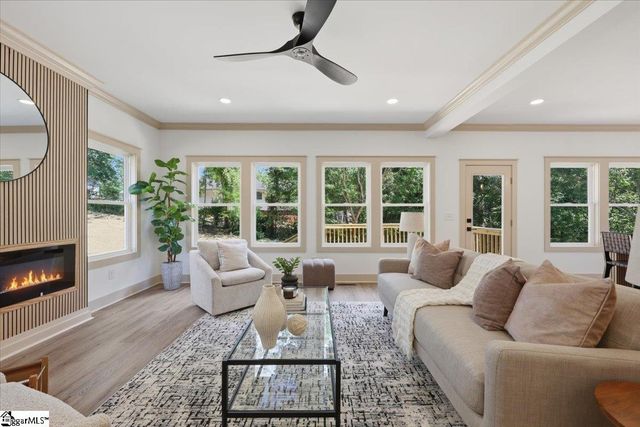 26 Queen Street, Fountain Inn, SC 29644