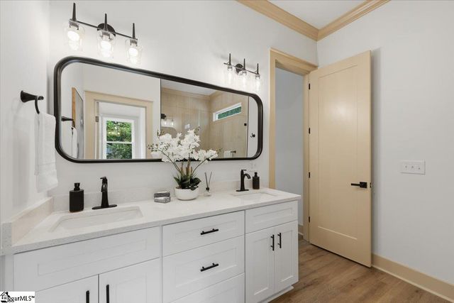 26 Queen Street, Fountain Inn, SC 29644