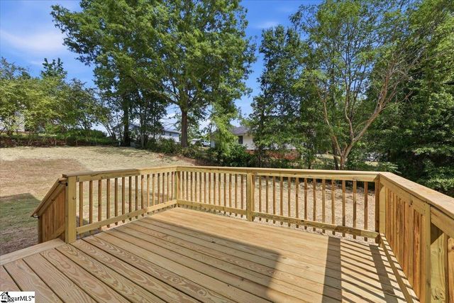 26 Queen Street, Fountain Inn, SC 29644