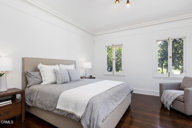 1275 New York Drive, Altadena, CA 91001