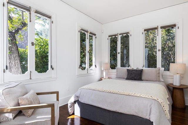 1275 New York Drive, Altadena, CA 91001