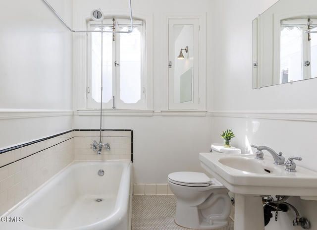 1275 New York Drive, Altadena, CA 91001