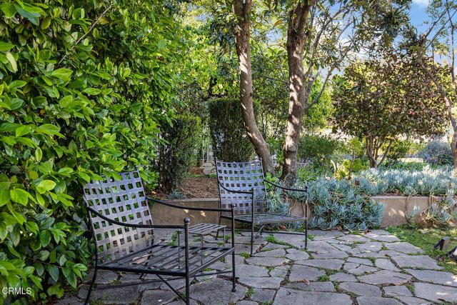 1275 New York Drive, Altadena, CA 91001