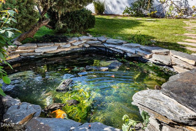 1275 New York Drive, Altadena, CA 91001