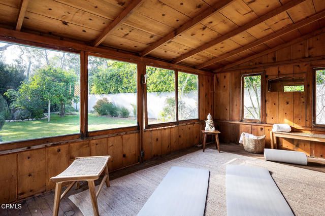 1275 New York Drive, Altadena, CA 91001