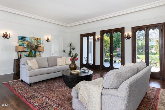 1275 New York Drive, Altadena, CA 91001