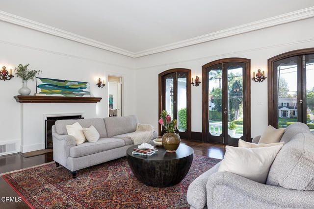 1275 New York Drive, Altadena, CA 91001