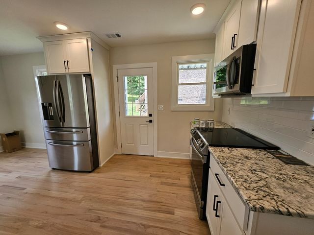 2818 Vaulx Ln, Nashville, TN 37204