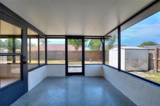 5104 GARDEN VALE AVENUE, Tampa, FL 33624