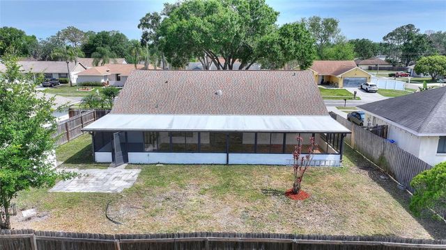 5104 GARDEN VALE AVENUE, Tampa, FL 33624