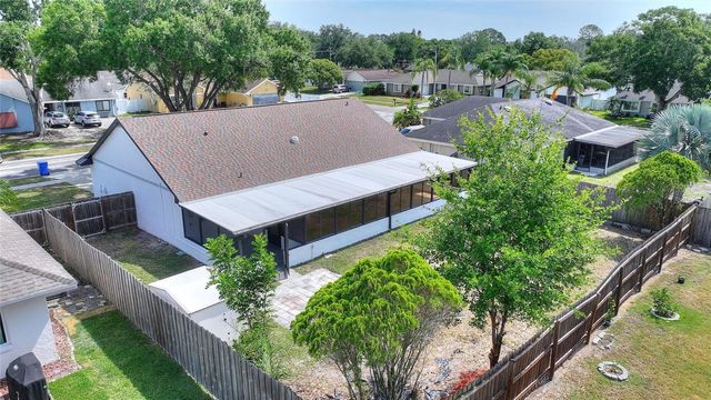 5104 GARDEN VALE AVENUE, Tampa, FL 33624