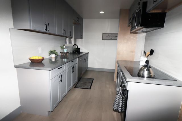 3615 whitney Ave, Sacramento, CA 95821