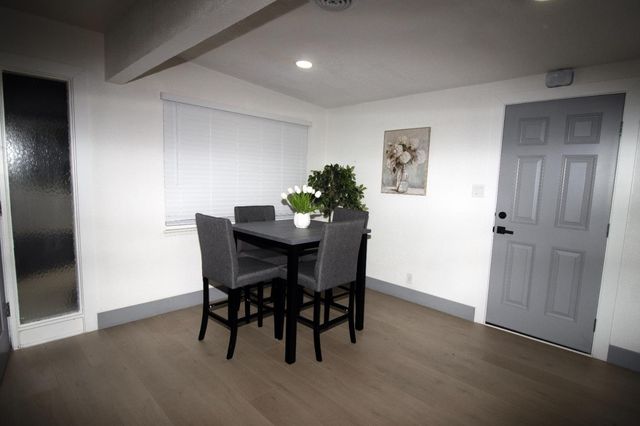 3615 whitney Ave, Sacramento, CA 95821