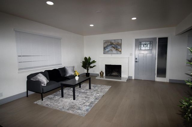 3615 whitney Ave, Sacramento, CA 95821