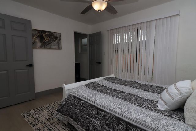 3615 whitney Ave, Sacramento, CA 95821