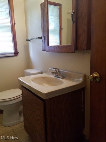 73 S Hartford Avenue, Youngstown, OH 44509