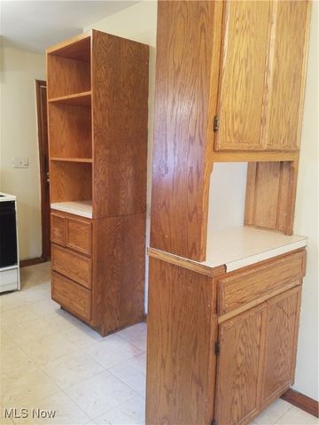 73 S Hartford Avenue, Youngstown, OH 44509