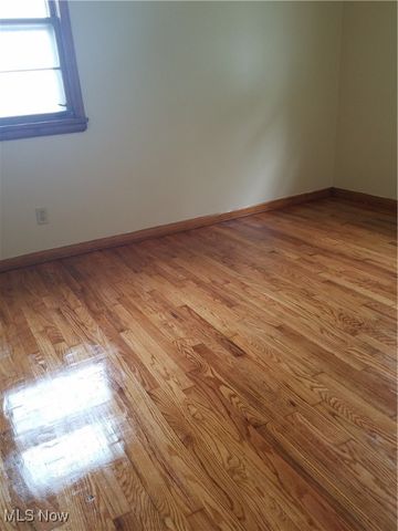 73 S Hartford Avenue, Youngstown, OH 44509