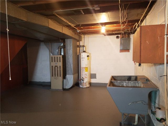 73 S Hartford Avenue, Youngstown, OH 44509