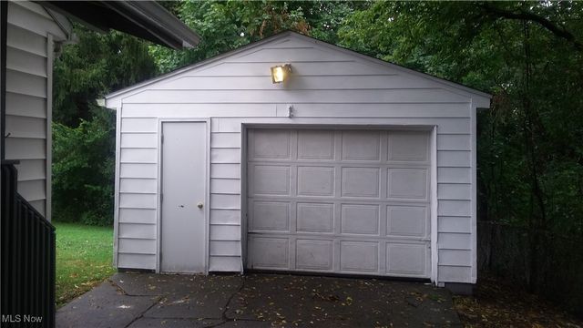 73 S Hartford Avenue, Youngstown, OH 44509