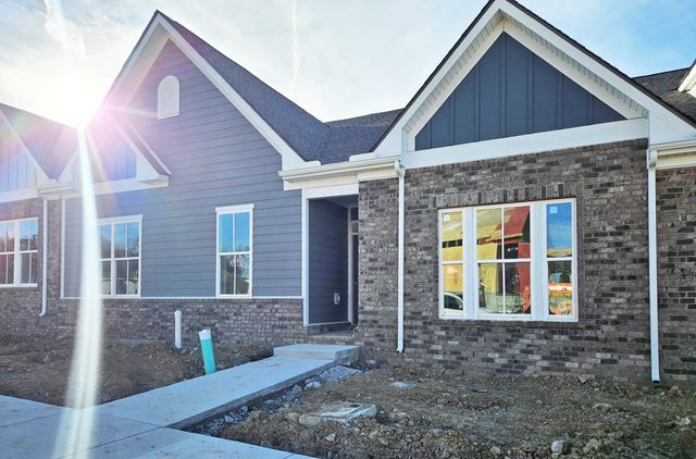 403 W Stonehaus Crossing, Antioch, TN 37013