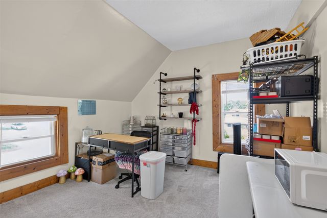 1017 E 13th Street, Des Moines, IA 50316