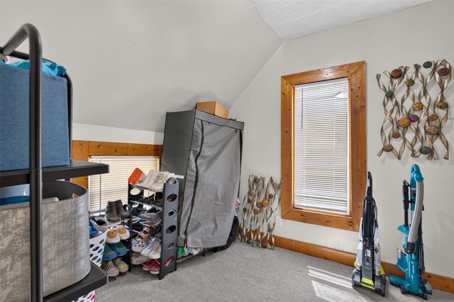 1017 E 13th Street, Des Moines, IA 50316