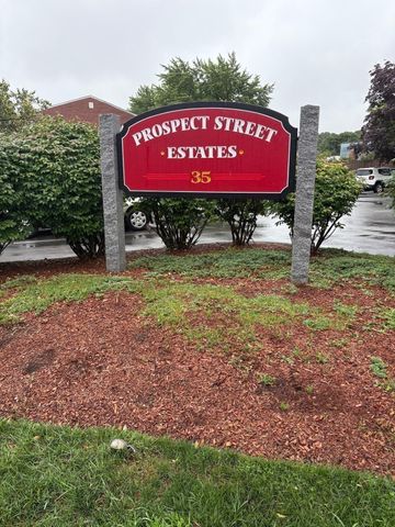 35 Prospect St 304, Woburn, MA 01801