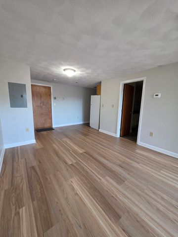 35 Prospect St 304, Woburn, MA 01801