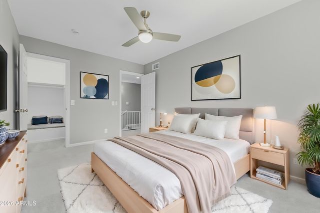 4733 E BELLEVIEW Street, Phoenix, AZ 85008