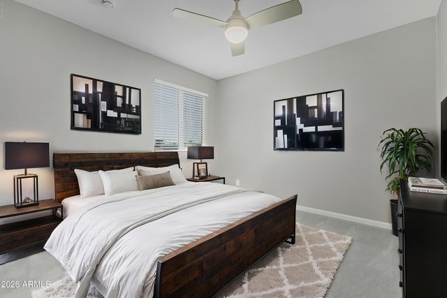 4733 E BELLEVIEW Street, Phoenix, AZ 85008