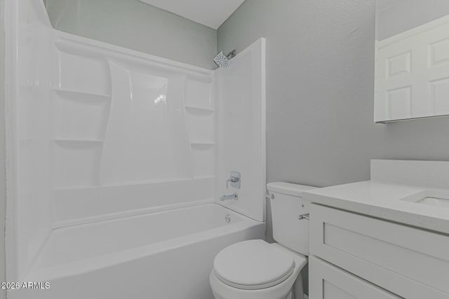 4733 E BELLEVIEW Street, Phoenix, AZ 85008