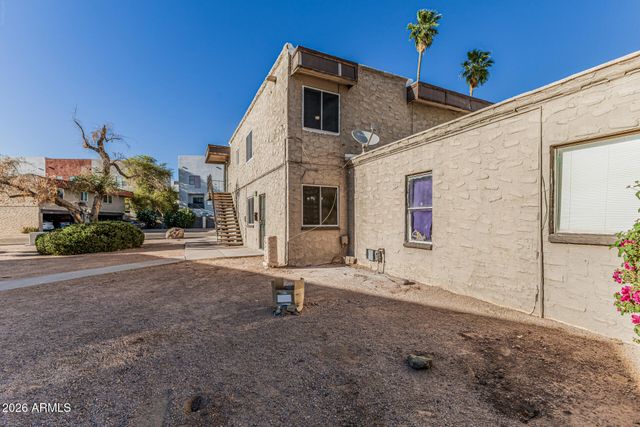 4733 E BELLEVIEW Street, Phoenix, AZ 85008