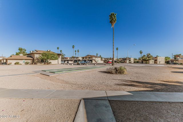 4733 E BELLEVIEW Street, Phoenix, AZ 85008