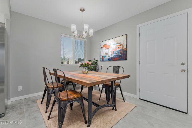 4733 E BELLEVIEW Street, Phoenix, AZ 85008