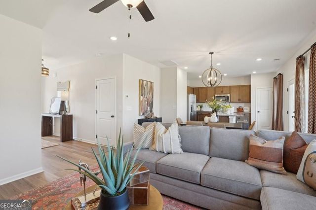 117 Sycamore Lane, Calhoun, GA 30701