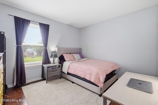 9805 Katie Ct, Louisville, KY 40291