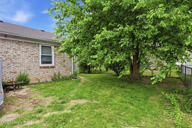 9805 Katie Ct, Louisville, KY 40291