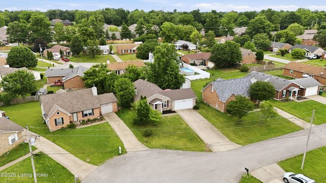 9805 Katie Ct, Louisville, KY 40291