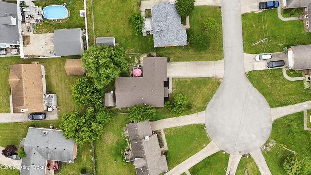 9805 Katie Ct, Louisville, KY 40291