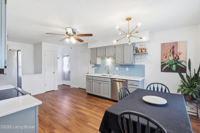 9805 Katie Ct, Louisville, KY 40291