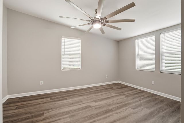 2711 Saratoga Road, North Charleston, SC 29405
