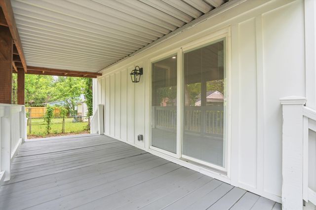 2711 Saratoga Road, North Charleston, SC 29405